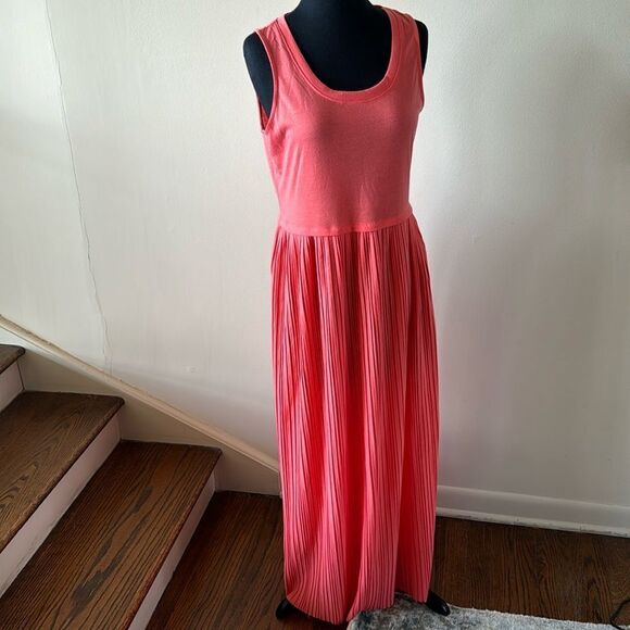 Apt. 9® Tank Accordion-Pleat Jersey Stretch Maxi Dress. Bright coral. Petite med - Picture 1 of 5